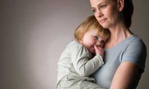 Какая она мать-одиночка?