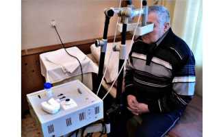 Птоз верхнего века — причины и лечение