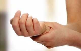 Немеет правая рука — возможные причины возникновения симптома при заболеваниях, диагностика и методы лечения