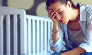 Послеродовая депрессия — симптомы и причины возникновения, методы лечения в домашних условиях, последствия