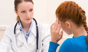 Почему мокнет за ухом — причины у детей и взрослых, методы терапии