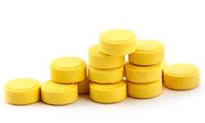 Гнойники в горле у детей и взрослых — причины появления и лечение медикаментами или народными средствами