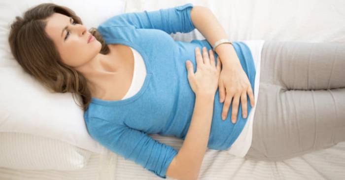 Почему болит спина при беременности - Почему болит спина при беременности